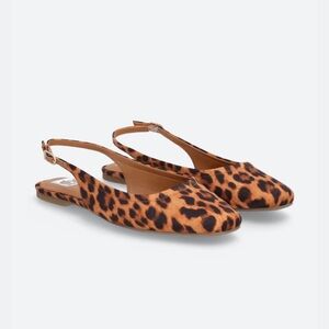 NWOT DV By Dolce Vita Mooney Ballet Flat